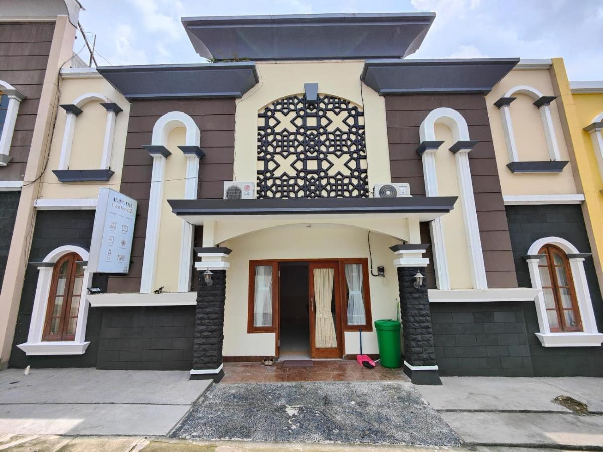 Adiputra Guesthouse 2 By Homiq Ngabean Exteriér fotografie